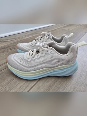 Women's Avia Sneakers